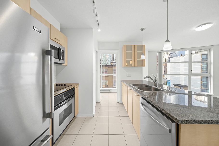 702 1199 Seymour Street Vancouver, BC - 7