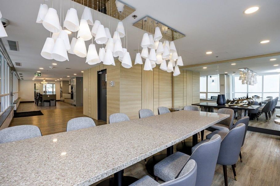 1008 1632 Lions Gate Lane North Vancouver, BC - 18