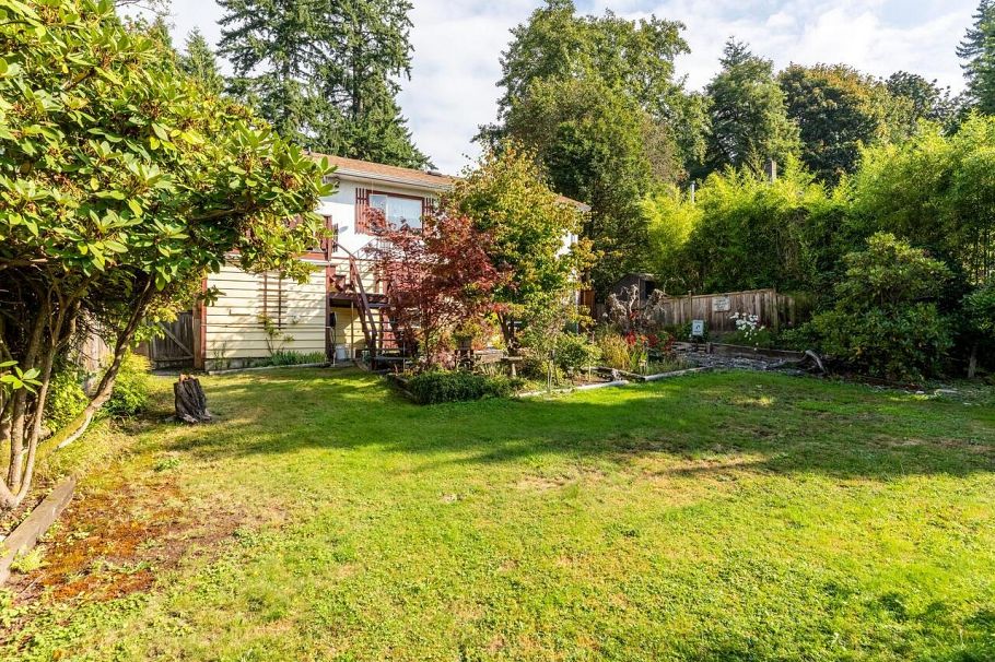 1689 Peters Road North Vancouver, BC - 6