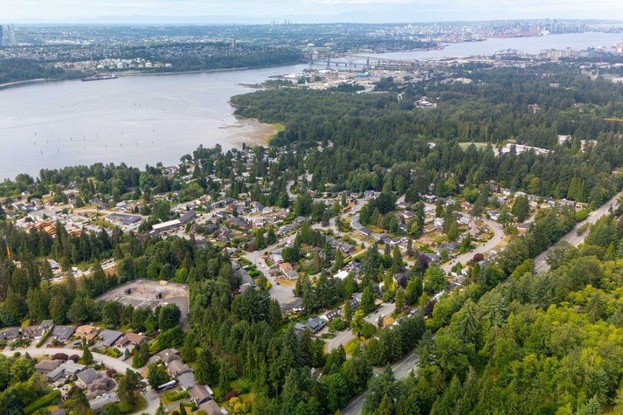 3095 Plymouth Drive North Vancouver, BC - 12