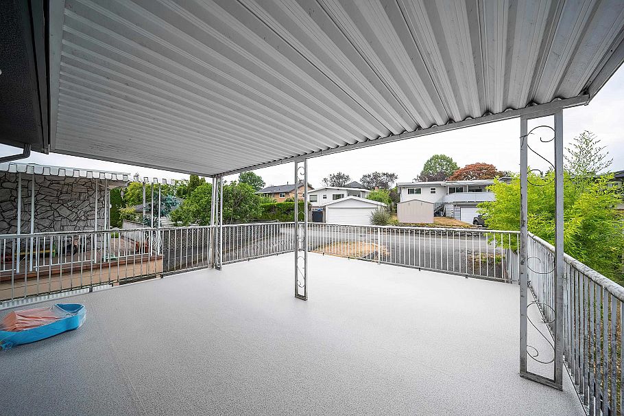 3063 Rosemont Drive Vancouver, BC - 37