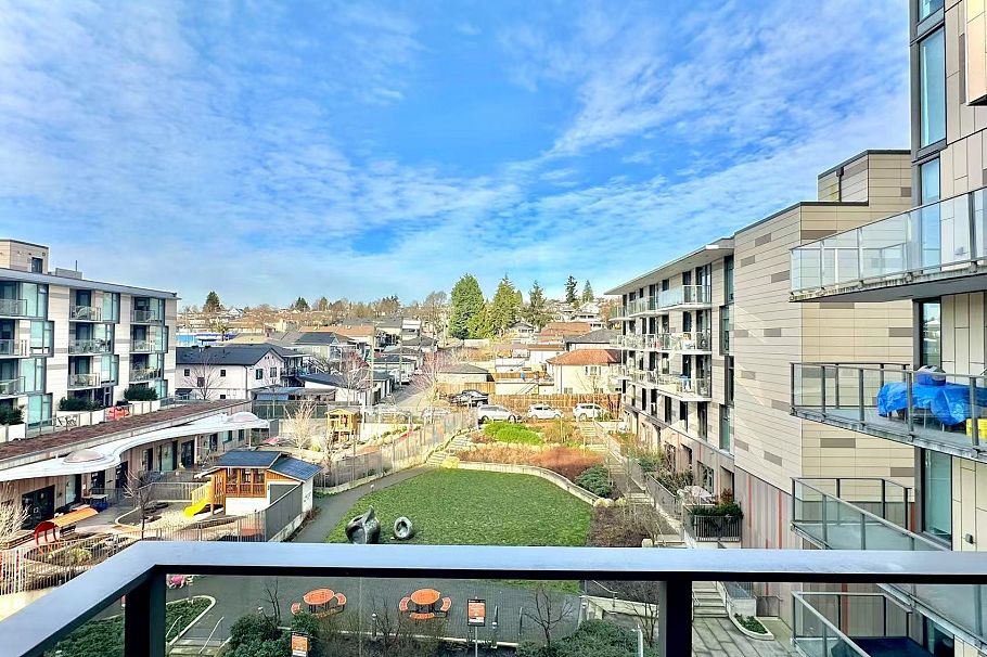 416 8181 Chester Street Vancouver, BC - 5