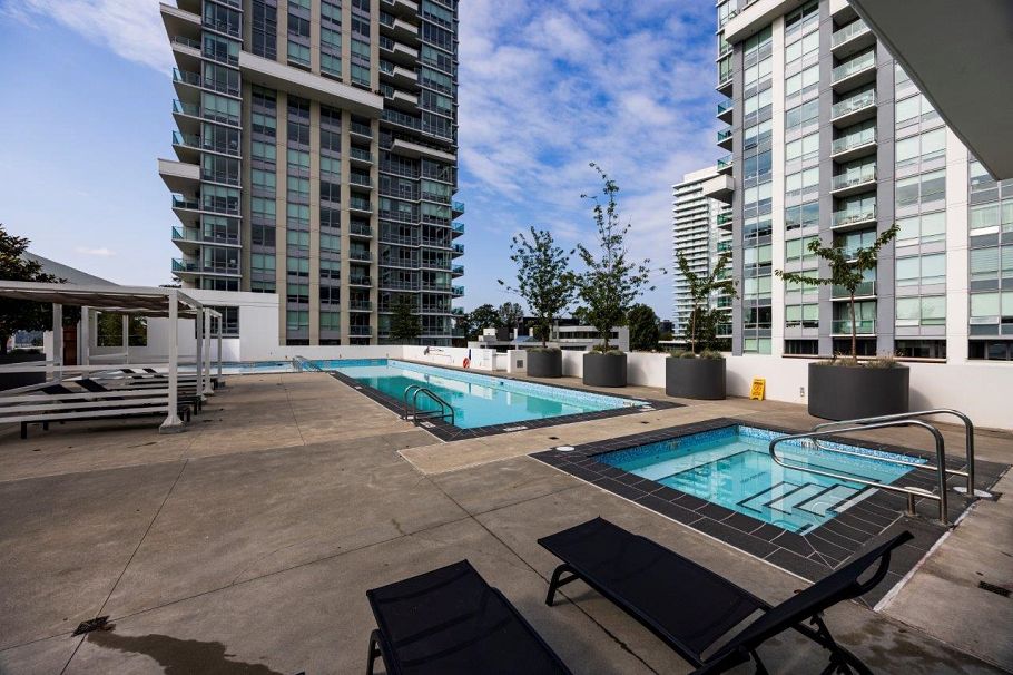 1008 1632 Lions Gate Lane North Vancouver, BC - 24