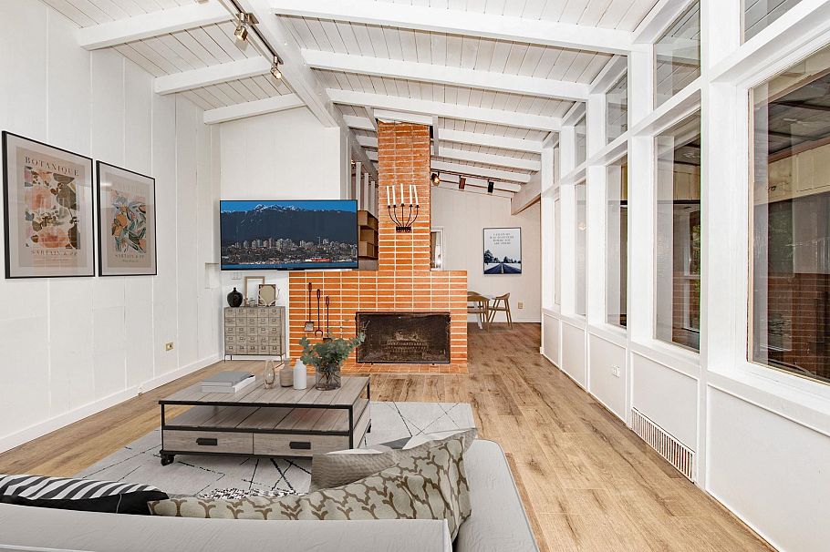 4067 Sunnycrest Drive North Vancouver, BC - 3