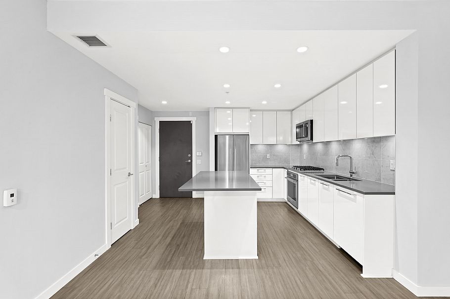 110 2663 Library Lane North Vancouver, BC - 7