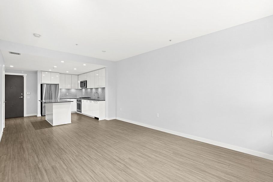 110 2663 Library Lane North Vancouver, BC - 9