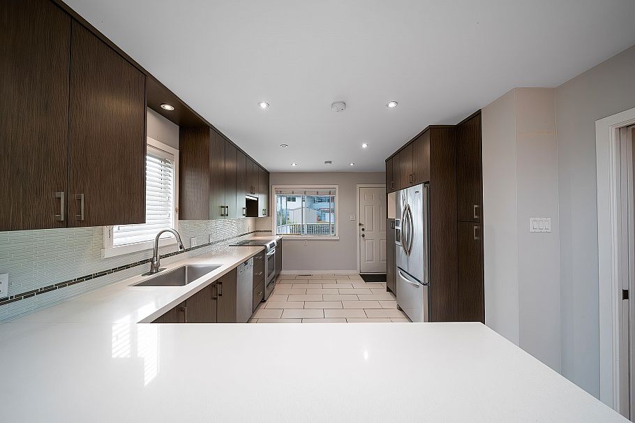 3063 Rosemont Drive Vancouver, BC - 9