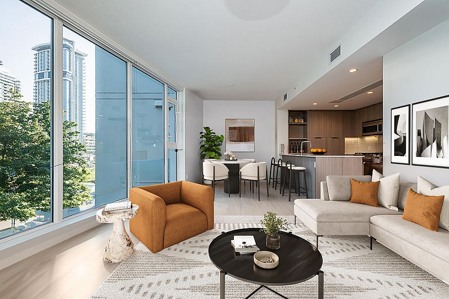 407 1401 Hunter Street North Vancouver, BC - 1