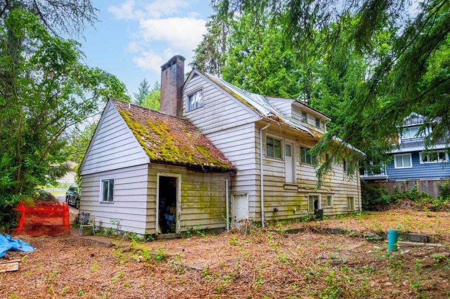 3095 Plymouth Drive North Vancouver, BC - 3