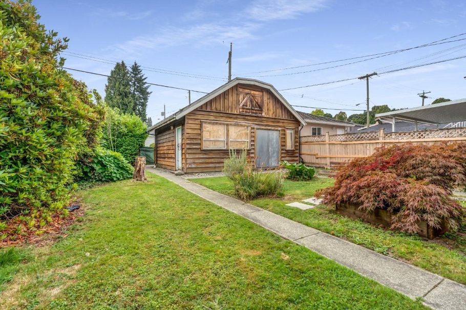 1260 E 33rd Avenue Vancouver, BC - 28