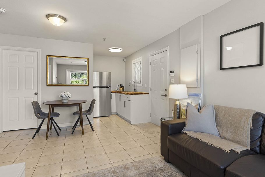 1336 E 16th Avenue Vancouver, BC - 24