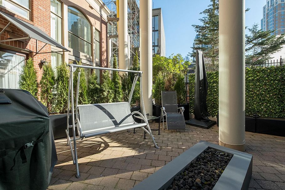 1258 Richards Street Vancouver, BC - 29