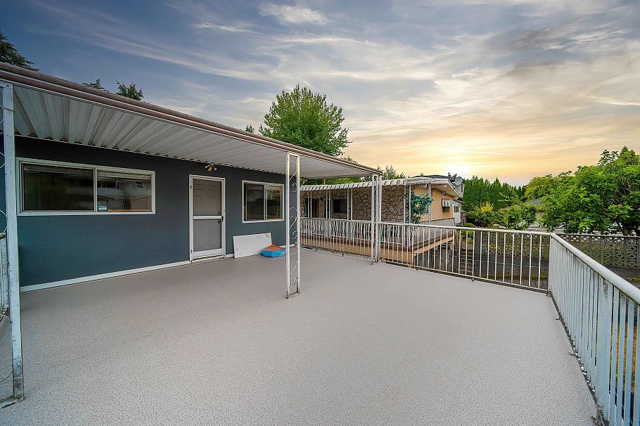 3063 Rosemont Drive Vancouver, BC - 40