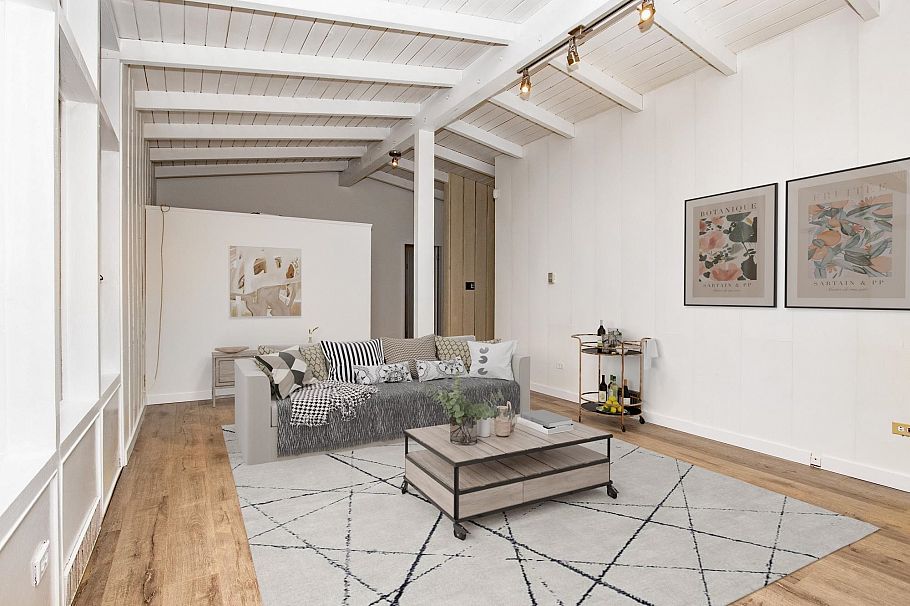 4067 Sunnycrest Drive North Vancouver, BC - 2