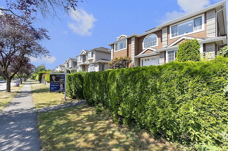 1563 W 59th Avenue Vancouver, BC - 35