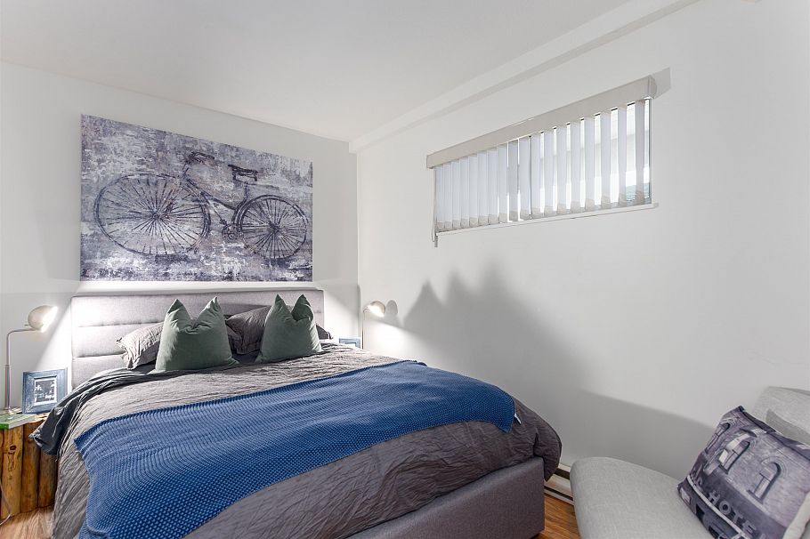 202 788 West 8th Avenue Vancouver, BC - 2