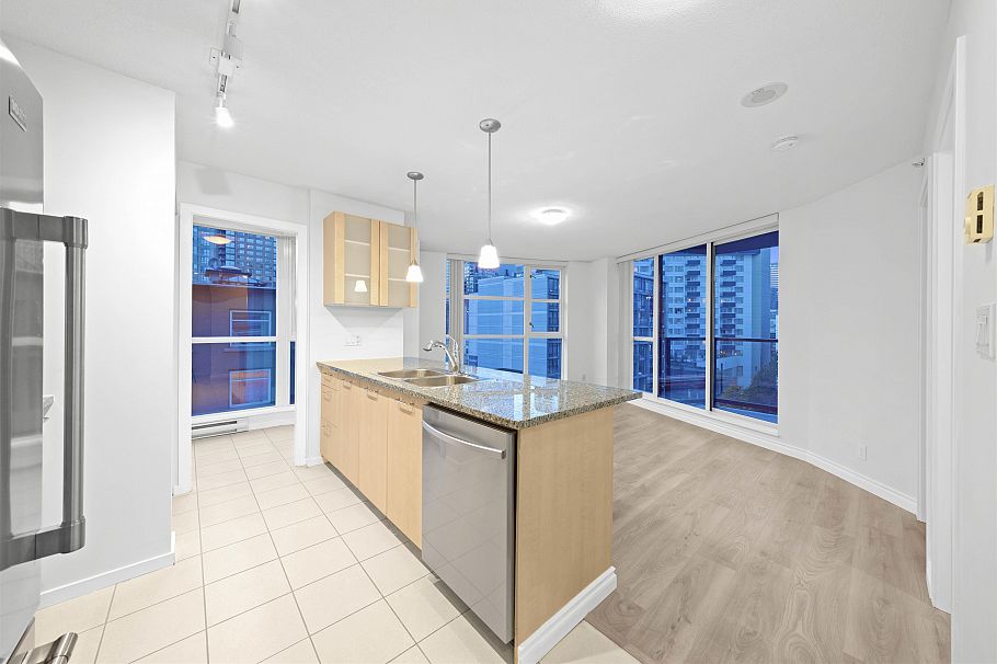 702 1199 Seymour Street Vancouver, BC - 16