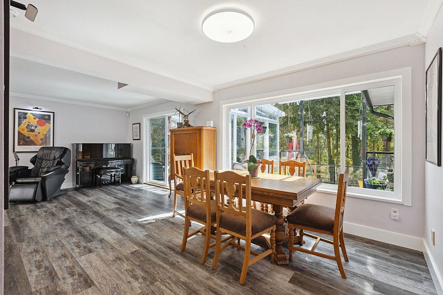 1501 Ostler Court North Vancouver, BC - 13