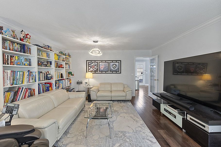 1563 W 59th Avenue Vancouver, BC - 4