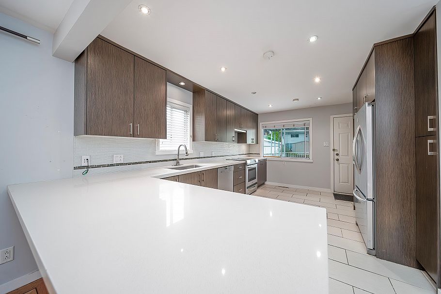 3063 Rosemont Drive Vancouver, BC - 8