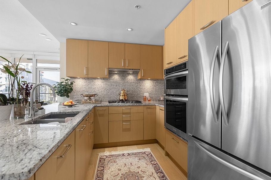 1401 150 W 15th Street North Vancouver, BC - 11