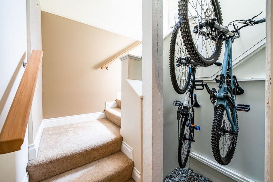 3435 St. Georges Avenue North Vancouver, BC - 35