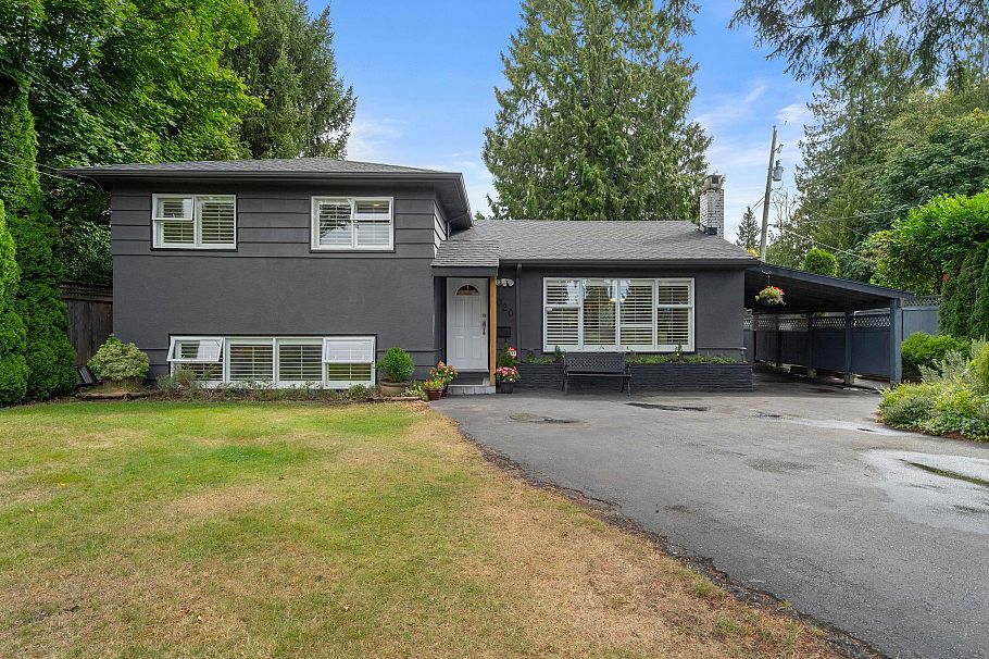 3020 Thorncliffe Drive North Vancouver, BC - 1