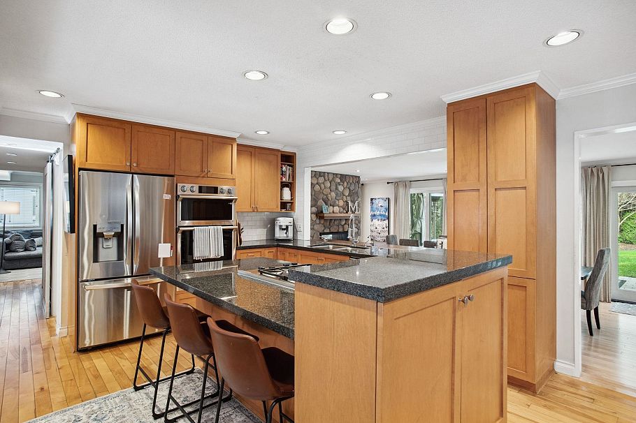 2569 Hyannis Point North Vancouver, BC - 10