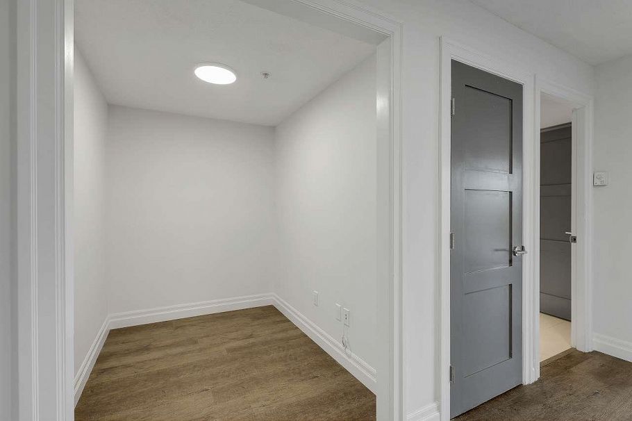 605 1723 Alberni Street Vancouver, BC - 21