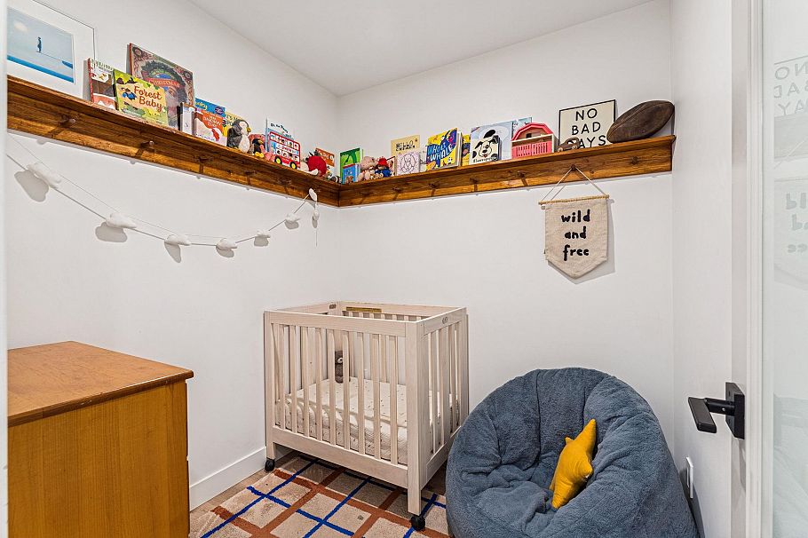 1053 Old Lillooet Road North Vancouver, BC - 21