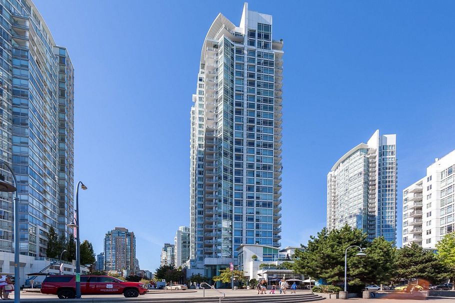 1907 1199 Marinaside Crescent Vancouver, BC - 36