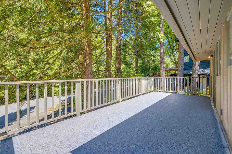 4755 Cove Cliff Road North Vancouver, BC - 22
