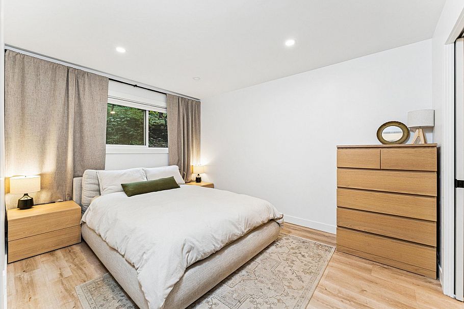 1053 Old Lillooet Road North Vancouver, BC - 16