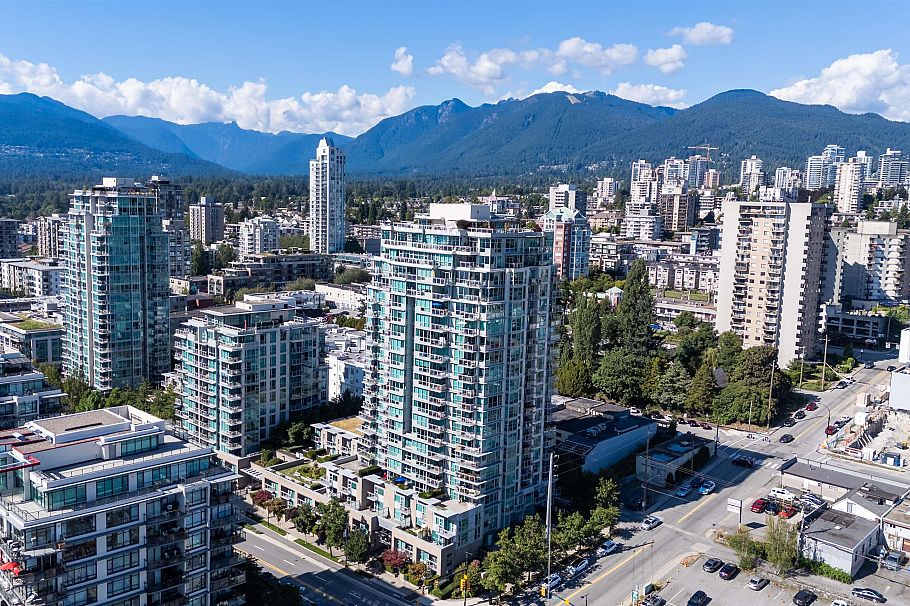 2001 188 E Esplanade North Vancouver, BC - 33