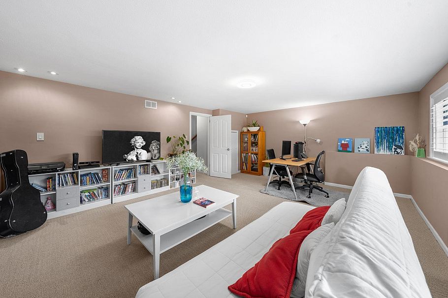 3020 Thorncliffe Drive North Vancouver, BC - 22