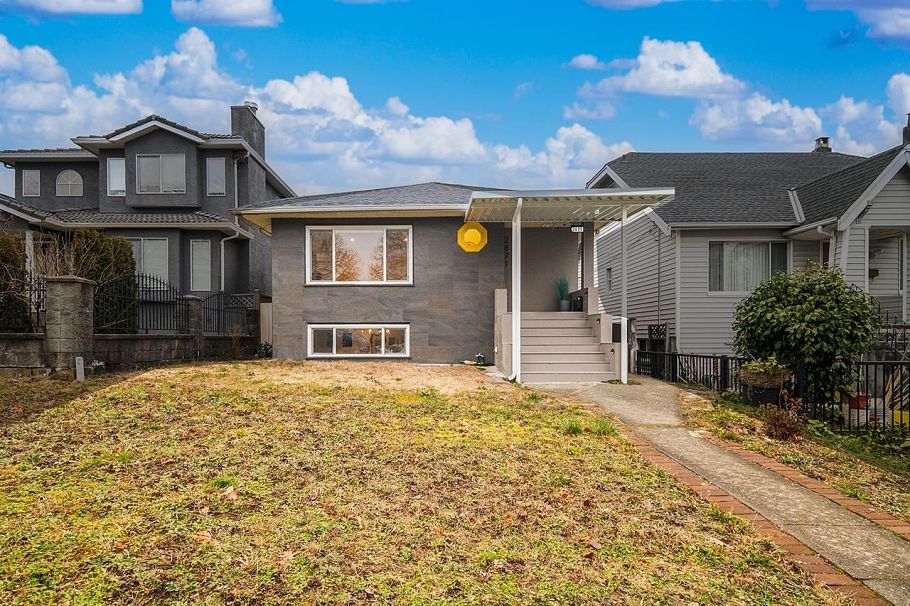 2871 E Pender Street Vancouver, BC - 14