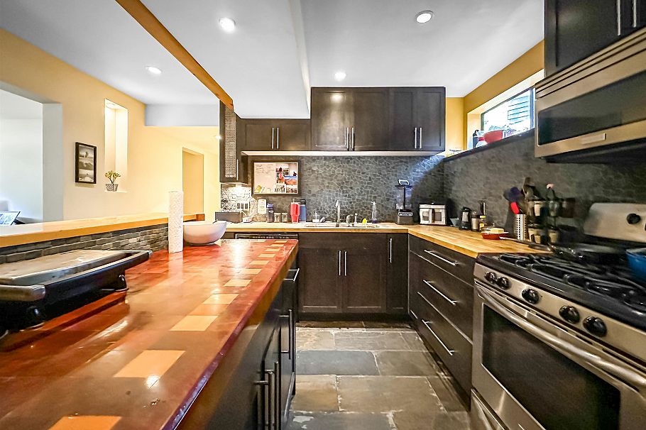 4755 Cove Cliff Road North Vancouver, BC - 31