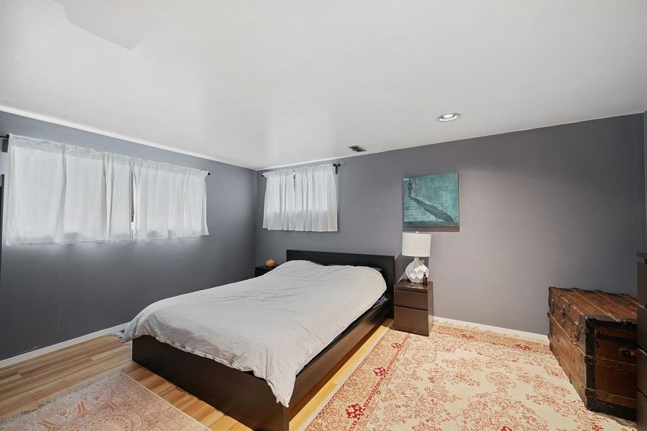 2520 E 8th Avenue Vancouver, BC - 24