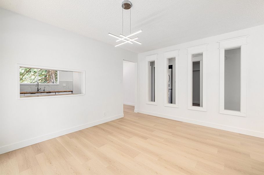 4755 Cove Cliff Road North Vancouver, BC - 9