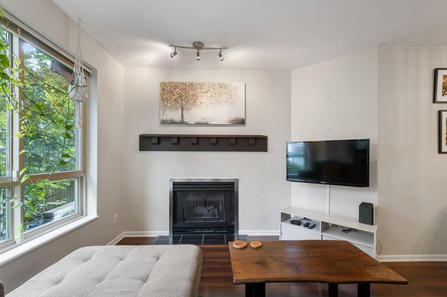 311 150 W 22nd Street North Vancouver, BC - 4