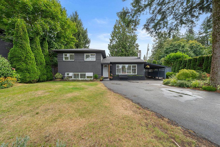 3020 Thorncliffe Drive North Vancouver, BC - 35