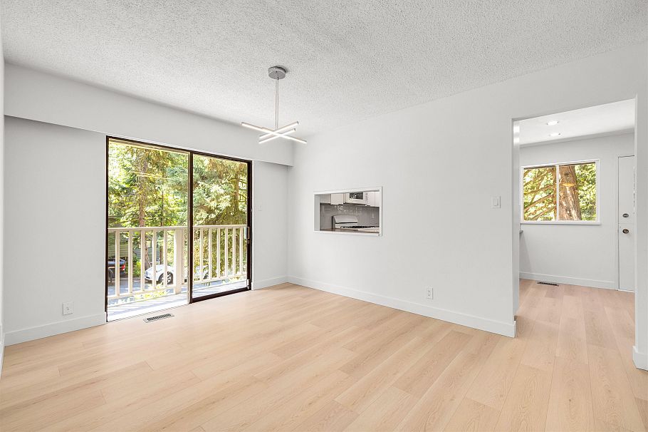 4755 Cove Cliff Road North Vancouver, BC - 6