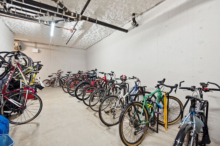 416 1635 West 3rd Avenue Vancouver, BC - 25