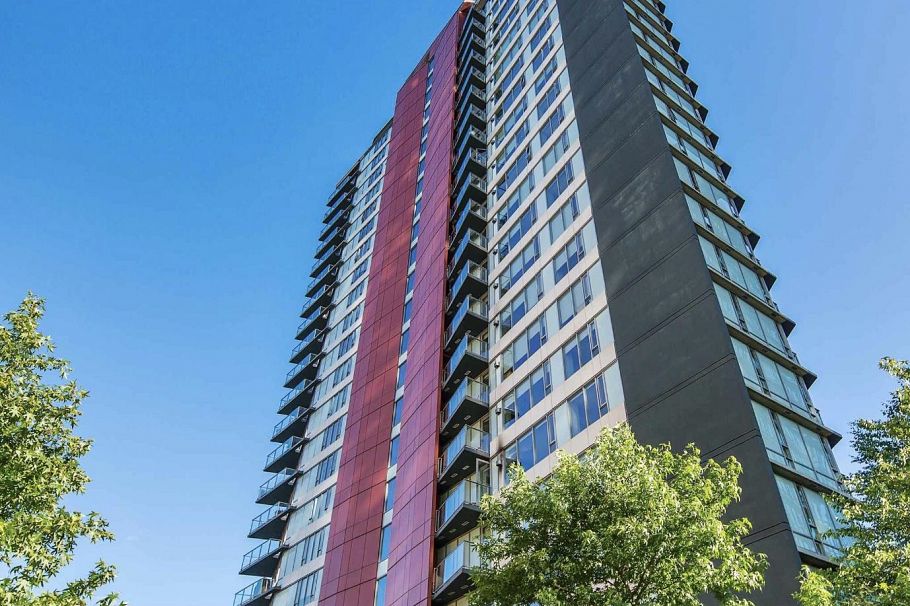 2501 8 Smithe Mews Vancouver, BC - 3