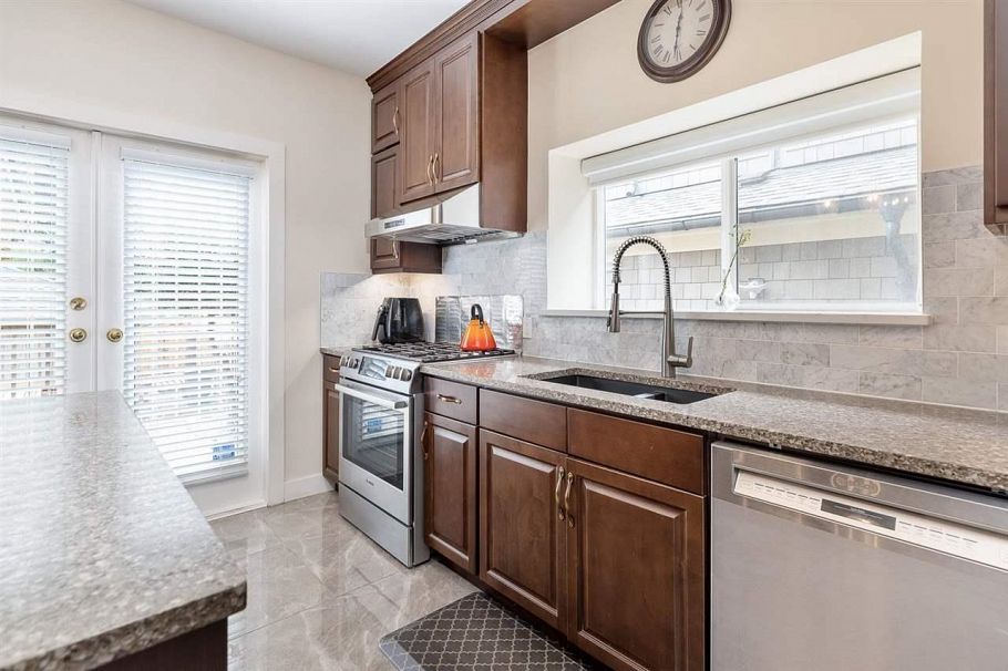 4318 W 11th Avenue Vancouver, BC - 14