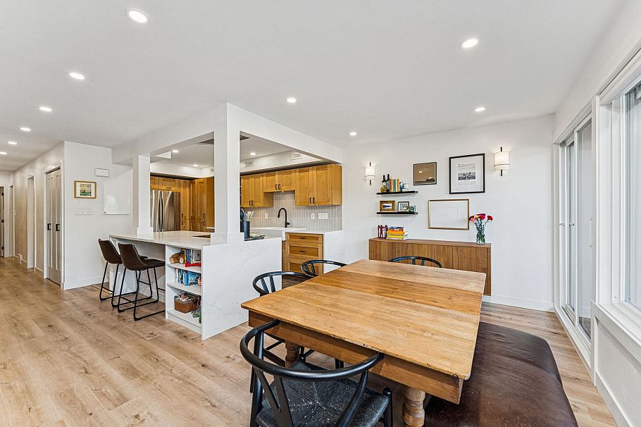 1053 Old Lillooet Road North Vancouver, BC - 7