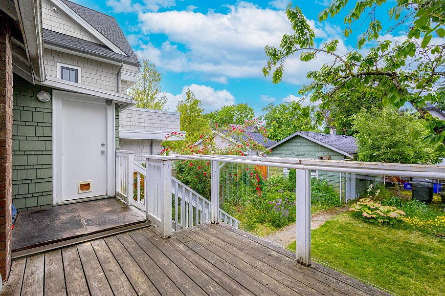 3012 W 14th Avenue Vancouver, BC - 26