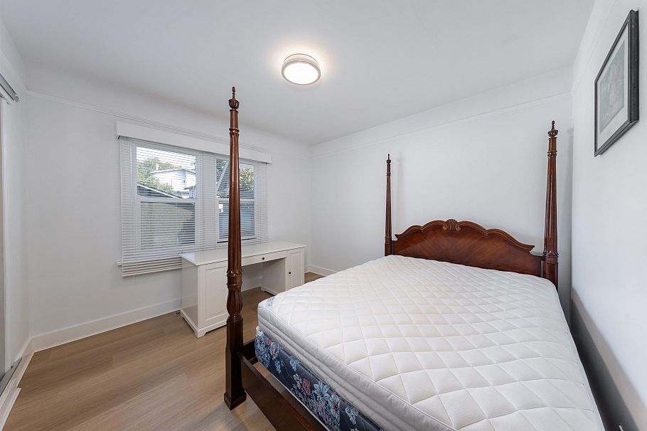 3719 W 3rd Avenue Vancouver, BC - 19
