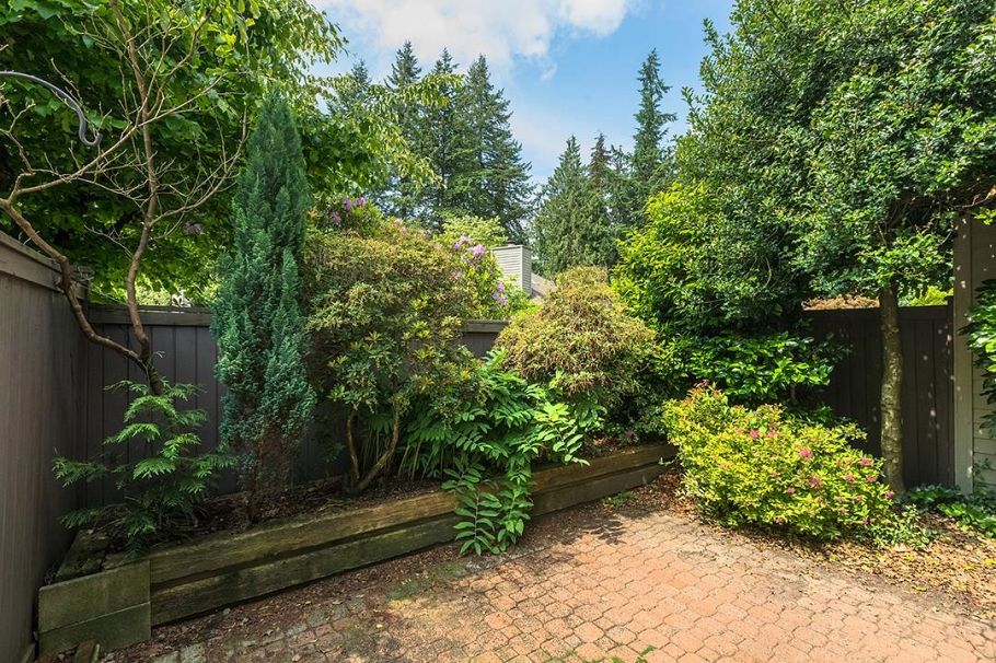 2886 Mt Seymour Parkway North Vancouver, BC - 23