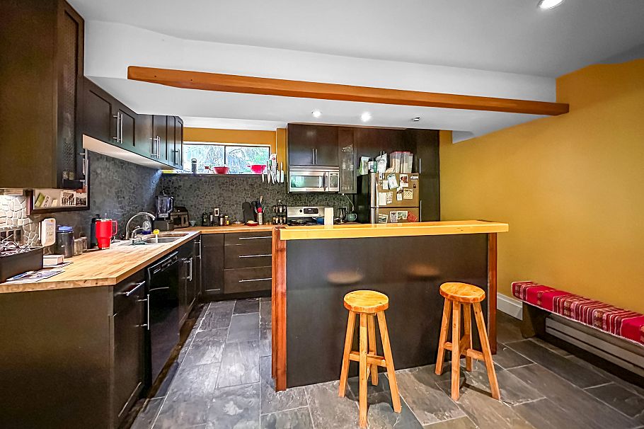 4755 Cove Cliff Road North Vancouver, BC - 35